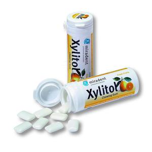 Miradent Xylitol FRESH FRUIT 30 szt. - odwieajce gumy do ycia o smaku owocw cytrusowych - 2827459713