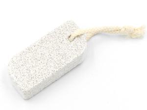 Pumeks naturalny ze sznurkiem - may Natural pumice stone with a string - small - 2859638361