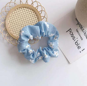 Gumka do wosw materiaowa w kwiaty NIEBIESKA Fabric hair elastic BLUE - 2867321255