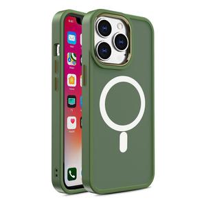 Magnetyczne etui z MagSafe do iPhone 15 otworki pod smycz zielone - 2878152480