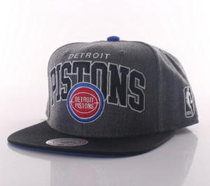 MITCHELL & NESS Arch with logo G2 snapback Detroit Pistons - 2825948067