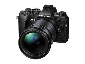 Olympus OM-D E-M5 Mark III ( czarny ) + 12-200mm f/3.5-6.3 - 2872458272