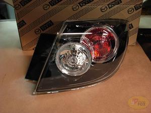 lampa ty prawa zew MAZDA 3 BK 2006- 5D