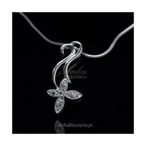 Wisiorek srebrny kwiatek z cyrkoniami - 2835353361