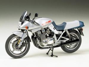 Suzuki GSX1100S Katana