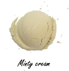 Cie do powiek mineralny Rhea- Minty cream, kosmetyk mineralny