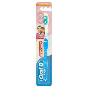 Oral-B 3-Effect Delicate White Szczoteczka do zbw rednia 40 - 2837408937