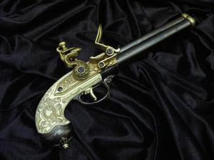 WOSKI TRZYLUFOWY PISTOLET SKAKOWY 1680r. (1016-L)