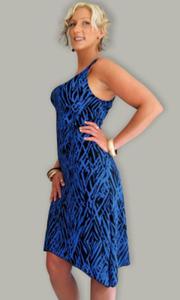 Justine niebieska sukienka z asymetrycznym doem M/L - 2831088787