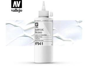 Vallejo Acrylic Studio 22941 Reactive Blacklight White (200ml) - 2860513993