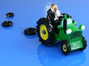 Figurka "Para Moda w traktorze", 11 cm, 1 szt. - 2824740367