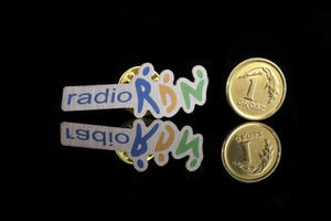Pinsy metalowe z Twoim logo - kolorowy druk UV - PS014