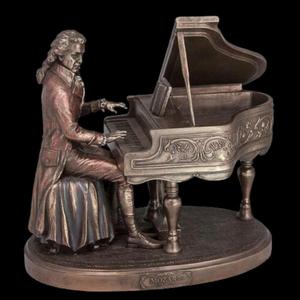 MOZART GRAJCY NA FORTEPIANIE VERONESE (WU75168A4) - 2831084508