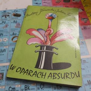 W oparach absurdu - 2860860568