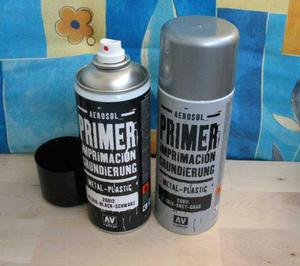 Vallejo 28012 - Black Primer (metal-plastic) (400ml) - 2824104518