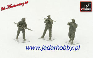 Armory AR F7219 Libyan rebels with light infantry armament (1/72) - 2824112754