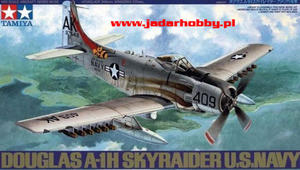 Tamiya 61058 - Douglas A-1H Skyraider U.S. Navy (1/48)