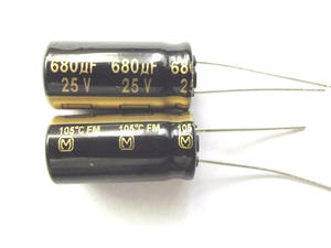 Kondensator elektrolityczny 680uf/25V 105c