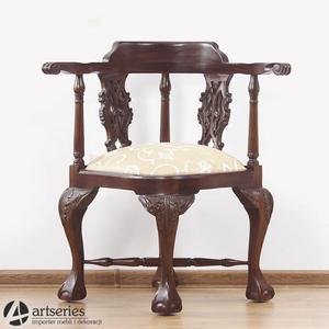 Rzebiony, drewniany fotel w kolorze ciemnego orzecha 117121, krzeso stylizowane