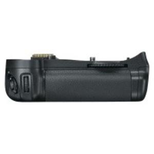 Battery Pack Nikon MB-D10 (do aparatw Nikon D300/ D700) - 2827666665