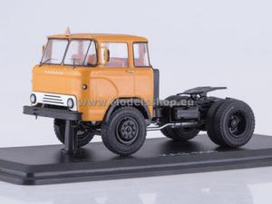 KAZ-608 Kolhida Tractor Truck (dark yellow) - 2857504335